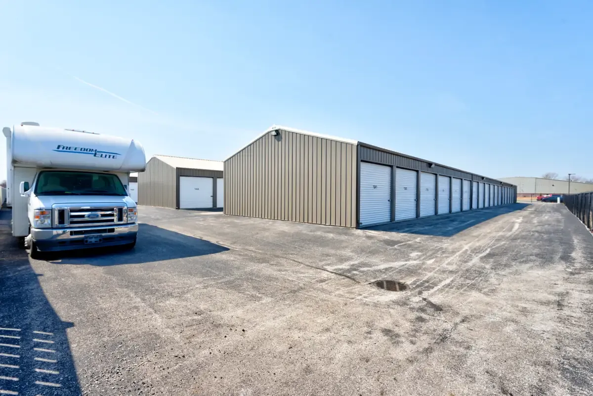Storage facility exterior driveway